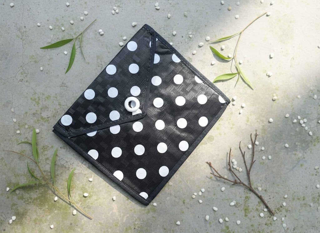 Ryka Multi-Pocket Design for organized storage | pack of one | 27.5 length 9.5 breadth